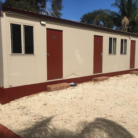 Australind Tourist Park Hotell Exteriör bild