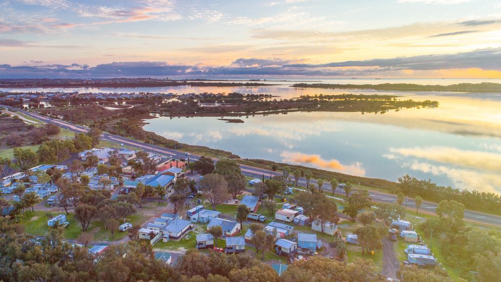 Australind Tourist Park Hotell Exteriör bild